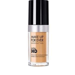 Free sample included Makeup Forever Foundation